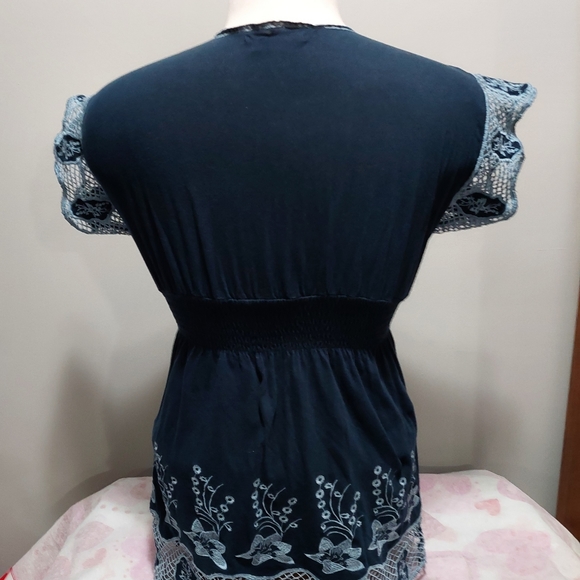 BCBGMAXAZRIA Blue top Medium - Picture 2 of 4